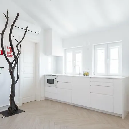 Almamater Apartment