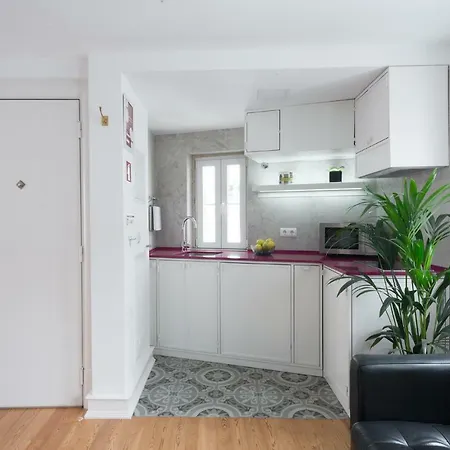 Almamater リスボン